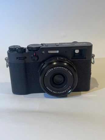 fujifilm-x100v-kompaktkamera-mit-261-mp-big-4