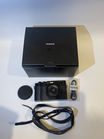 fujifilm-x100v-kompaktkamera-mit-261-mp-big-0