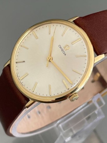 omega-uhr-vintage-aus-18-karat-gold-big-0