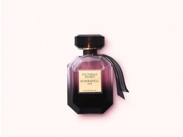victorias-secret-bombshell-oud-eau-de-parfum-50ml-big-1