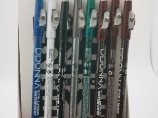 crayon-yeux-waterproof-avec-taille-crayon