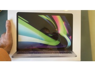 MacBook Pro 2022 M2 13′ NEUF SOUS BLISTER