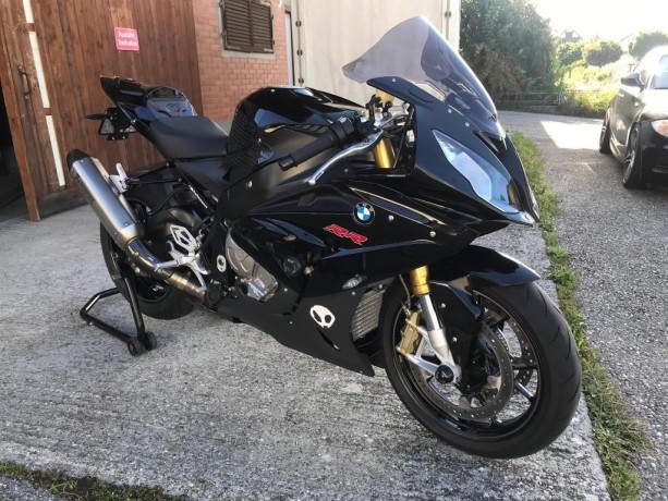 moto-bmw-s1000-rr-2016-big-0