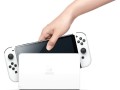 nintendo-switch-oled-small-5