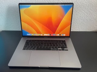 MacBook Pro 16" (2019), 16GB , 1TB SSD, 2.6 GHz Intel Core i7
